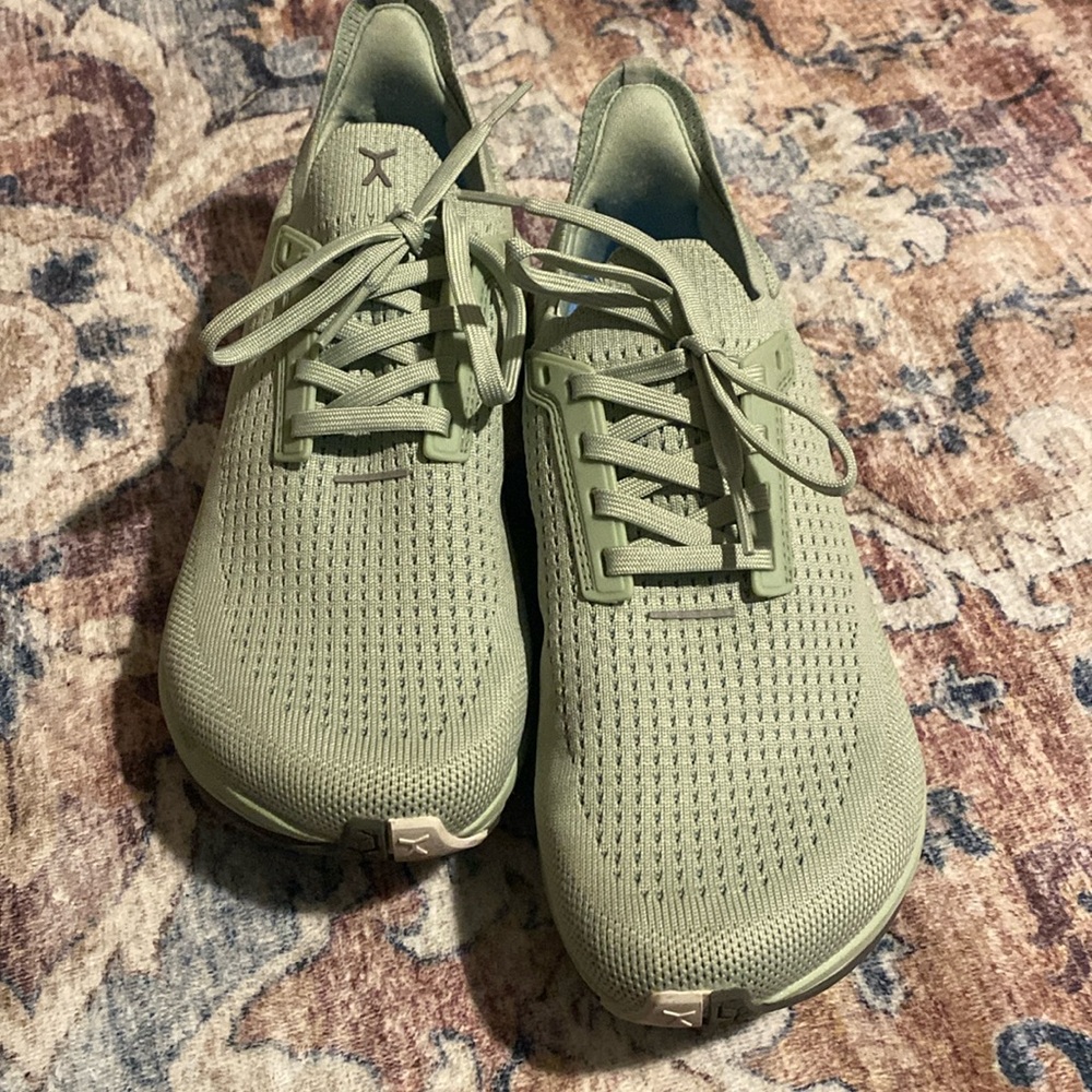 Flux Running Shoes